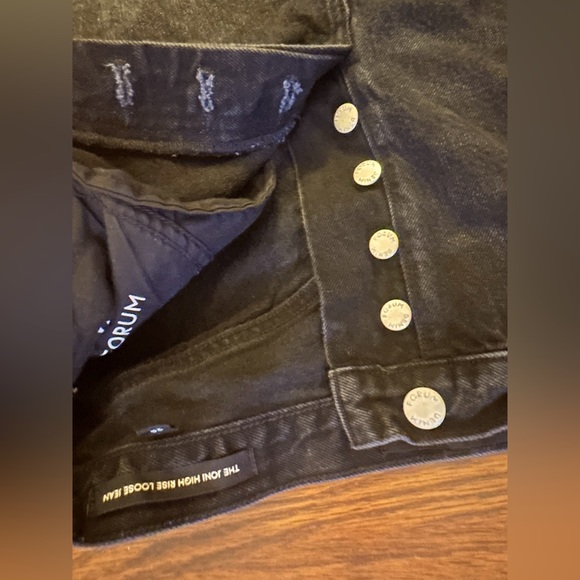 Aritzia Jeana size 25 - Picture 6 of 12